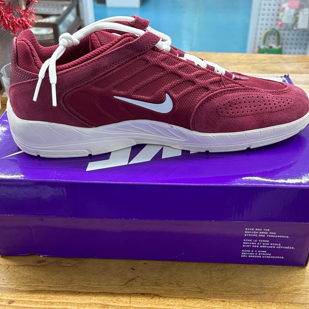 Nike Maroon SB Vertebrae Sneakers NWT